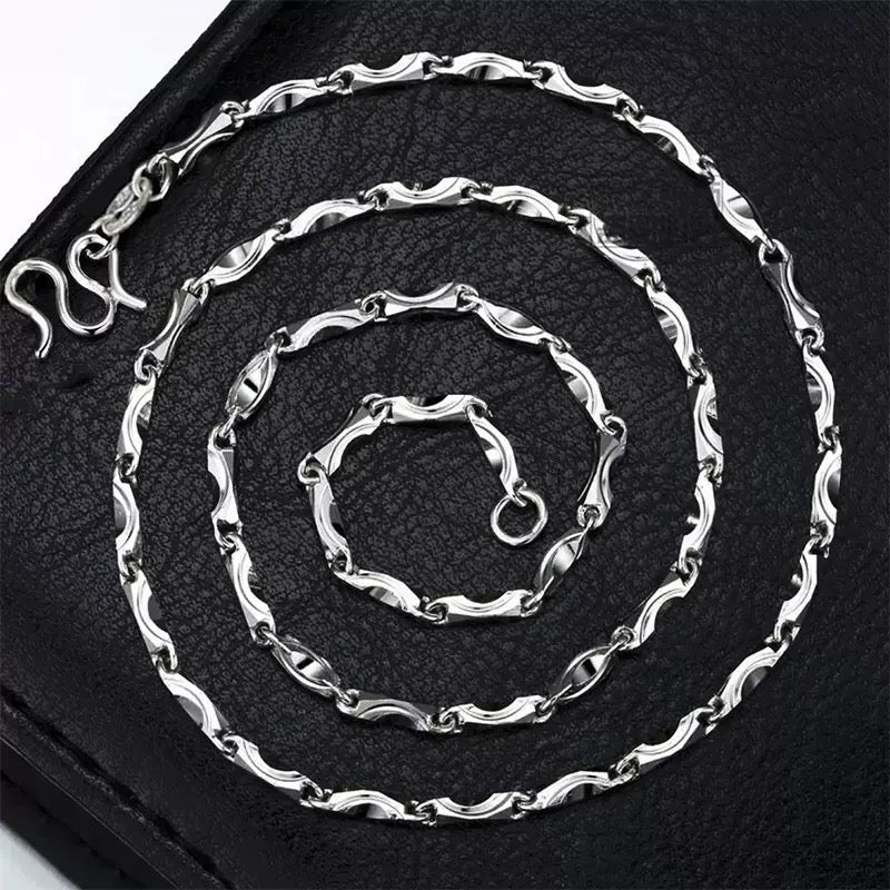 Blade design silver chain