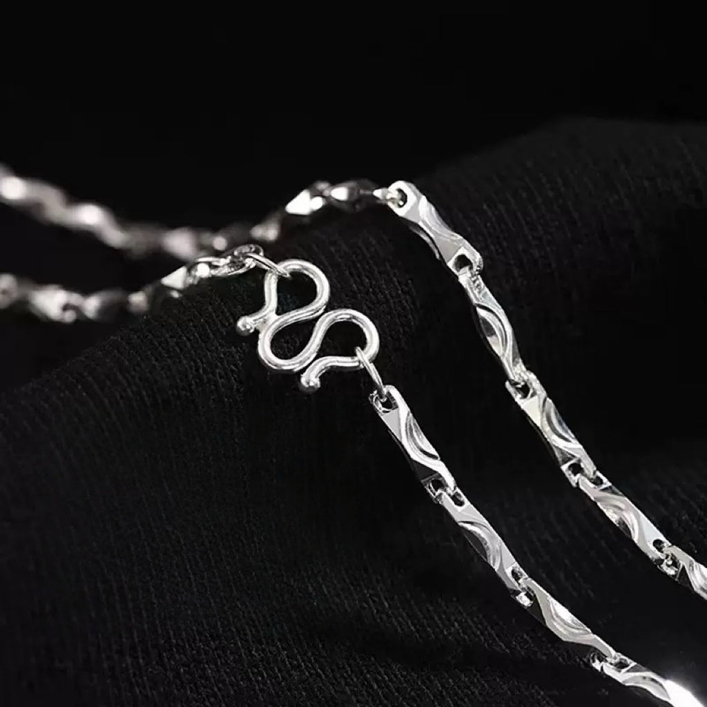Blade design silver chain
