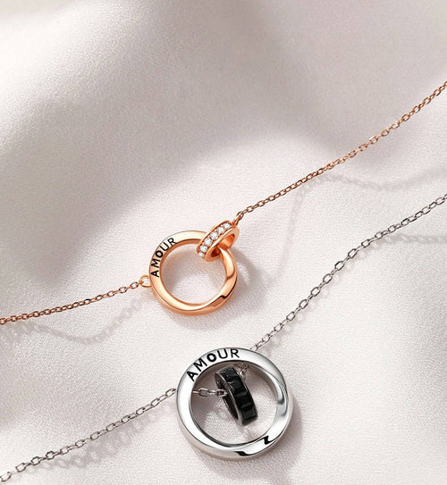 AMOUR necklace